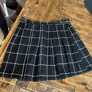 Hot topic Black Plaid Women's Skirt